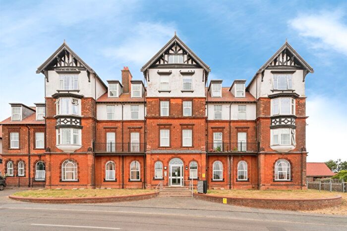 1 Bedroom Flat For Sale In Cromer Road, Mundesley, Norwich, NR11