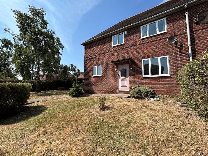 3 Bedroom Semi-Detached House For Sale In Merrill Road, Thurnscoe, S63