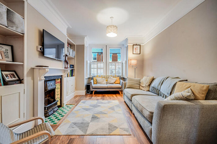 4 Bedroom Terraced House For Sale In Bishop Road, Chelmsford, CM1