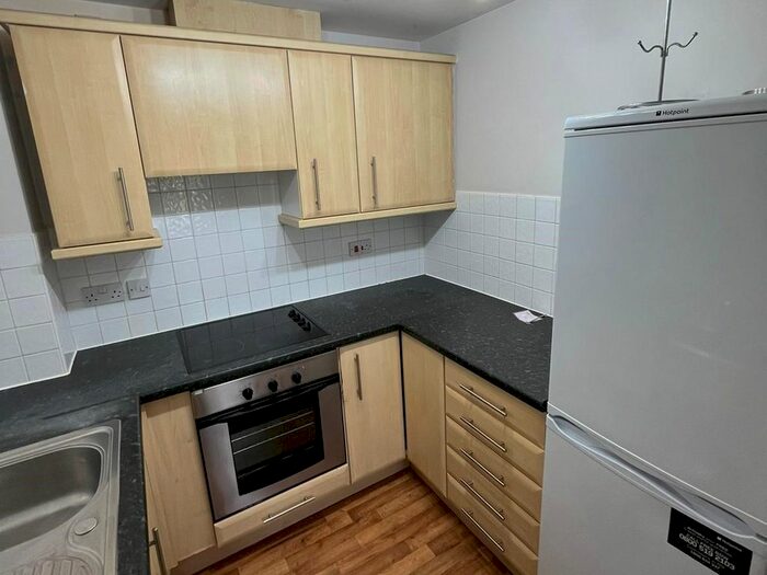 2 Bedroom Flat To Rent In Alnesbourn Crescent, Ravenswood, Ipswich, IP3