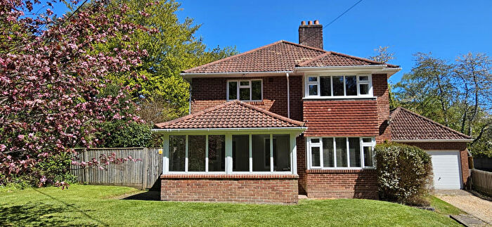 4 Bedroom Detached House For Sale In Boldre Lane, Lymington, Hampshire, SO41