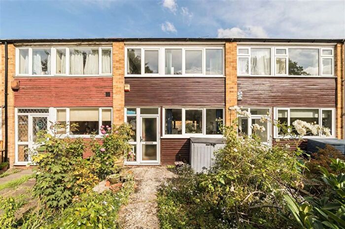 4 Bedroom Property For Sale In Atkins Road, Balham, SW12