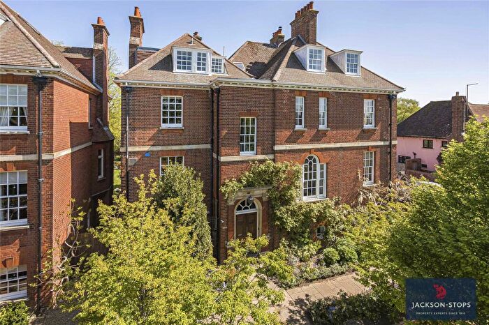 9 Bedroom Detached House For Sale In The Avenue, Newmarket, Suffolk, CB8
