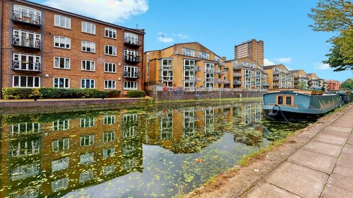 1 Bedroom Apartment To Rent In Printers Mews, Old Ford Road, Bow, E3