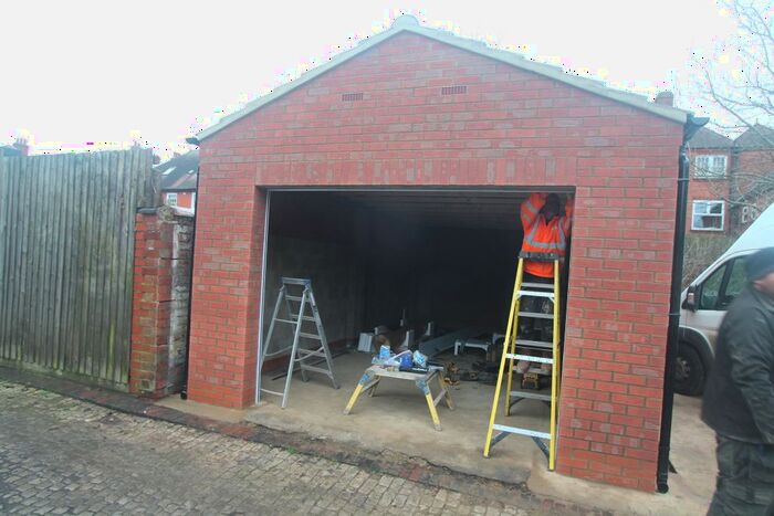Garage / Parking To Rent In The Drive, Northampton, NN1