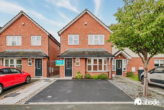3 Bedroom End Of Terrace House For Sale In Ashton Close, Halewood, Liverpool, L25