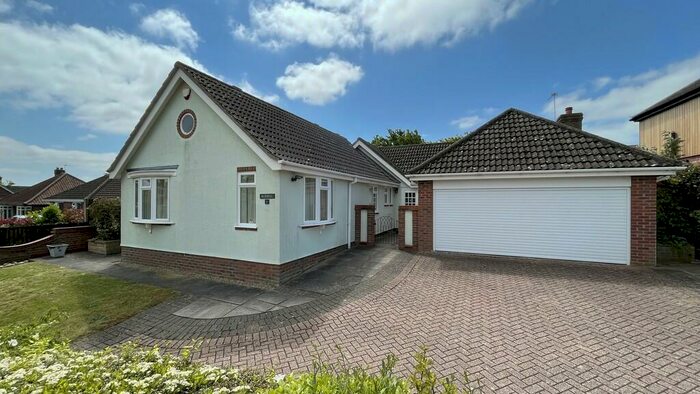 3 Bedroom Detached Bungalow For Sale In Mill Road, Ashby St. Mary, NR14