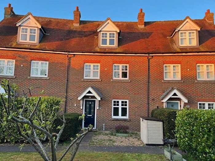 3 Bedroom Town House For Sale In Hunnisett Close, Selsey, PO20