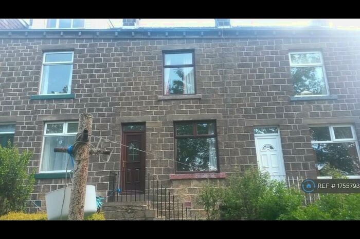 3 Bedroom Terraced House To Rent In Crownest Road, Bingley, BD16