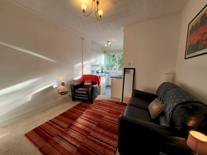 1 Bedroom Flat To Rent In Allan Street, Broomhill, Aberdeen, AB10