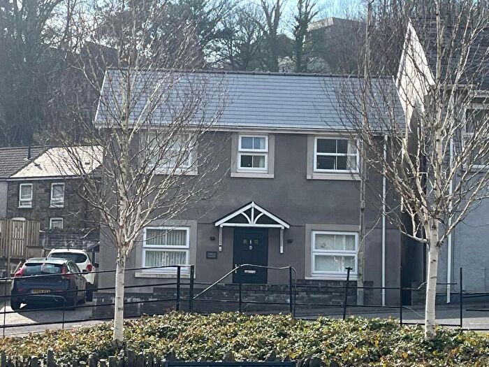 3 Bedroom Detached House To Rent In Commercial Street, Ogmore Vale, Bridgend, CF32