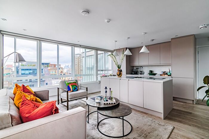 1 Bedroom Flat To Rent In Marshall Street, London, W1F