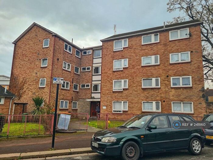 1 Bedroom Flat To Rent In White Horse Road, London, E6