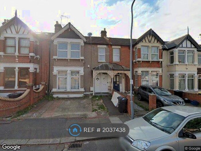 2 Bedroom Terraced House To Rent In Stanhope Gardens, Ilford, IG1