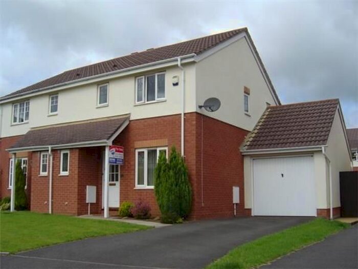 3 Bedroom Semi-Detached House To Rent In Dol Y Llan, Miskin, CF72