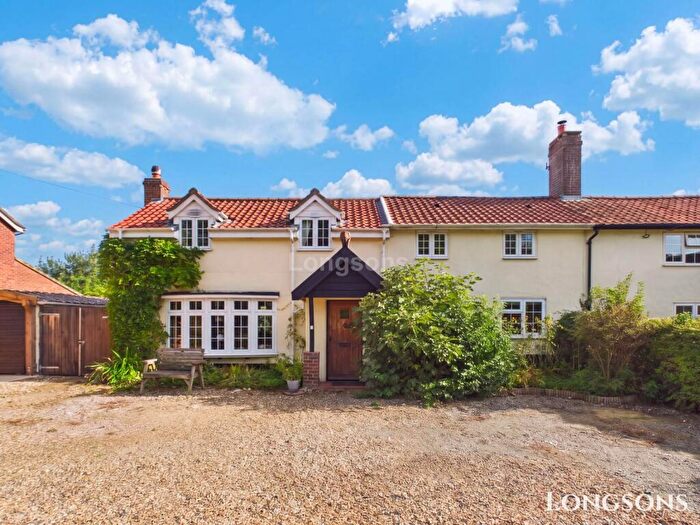 3 Bedroom Cottage For Sale In The Street, Caston, NR17