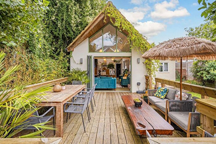 5 Bedroom Property To Rent In Riverfield Road, Staines Upon Thames, TW18