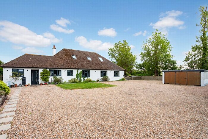 6 Bedroom Detached House For Sale In Hythe Road, Dymchurch, TN29