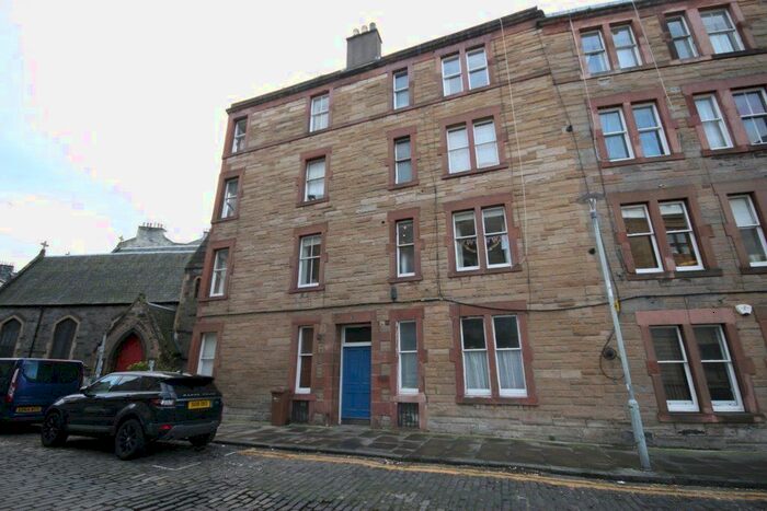 2 Bedroom Flat To Rent In St. Stephen Street, New Town, Edinburgh, EH3