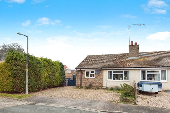2 Bedroom Bungalow For Sale In Wiggin Close, Barton Mills, Bury St. Edmunds, Suffolk, IP28