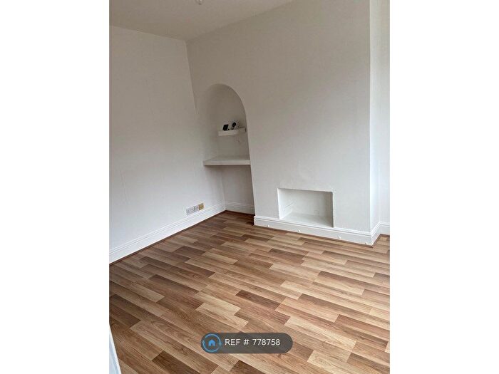 2 Bedroom Terraced House To Rent In Wyken Croft, Coventry, CV2