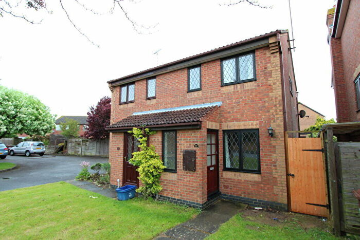 2 Bedroom Semi-Detached House To Rent In Ravencroft, Bicester, Oxon, OX26