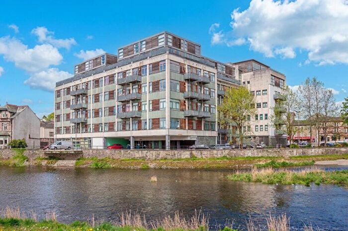 2 Bedroom Flat For Sale In Sand Aire House Stramongate, Kendal, LA9