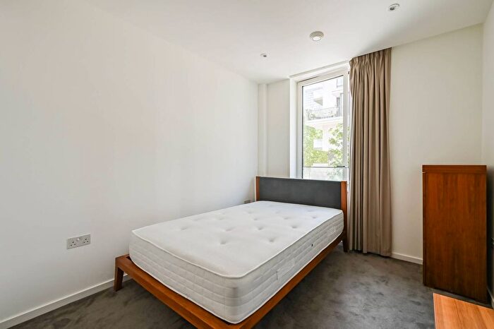 2 Bedroom Flat To Rent In Manuka Heights, Victory Parade, Stratford, London, E20