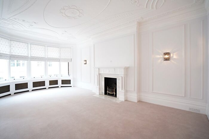 5 Bedroom Flat To Rent In Sloane Street, London, SW1X