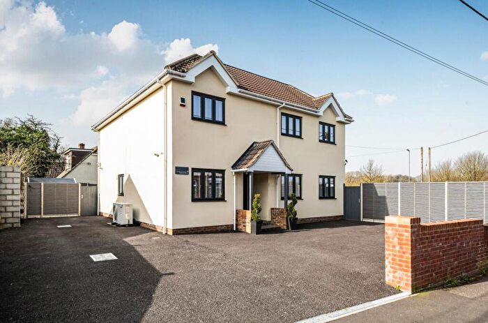 5 Bedroom Detached House For Sale In Simonds Road, Ludgershall, Andover, SP11