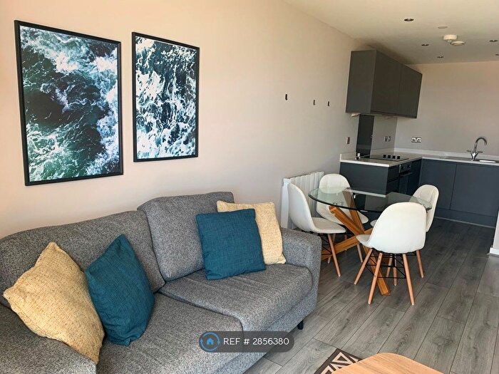 1 Bedroom Flat To Rent In Park Central, Liverpool, L3