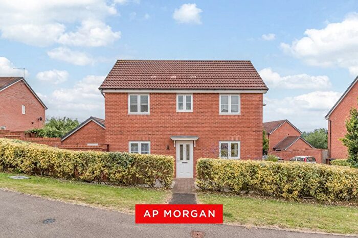 3 Bedroom Detached House For Sale In Elrington Close, Brockhill, Redditch, B97