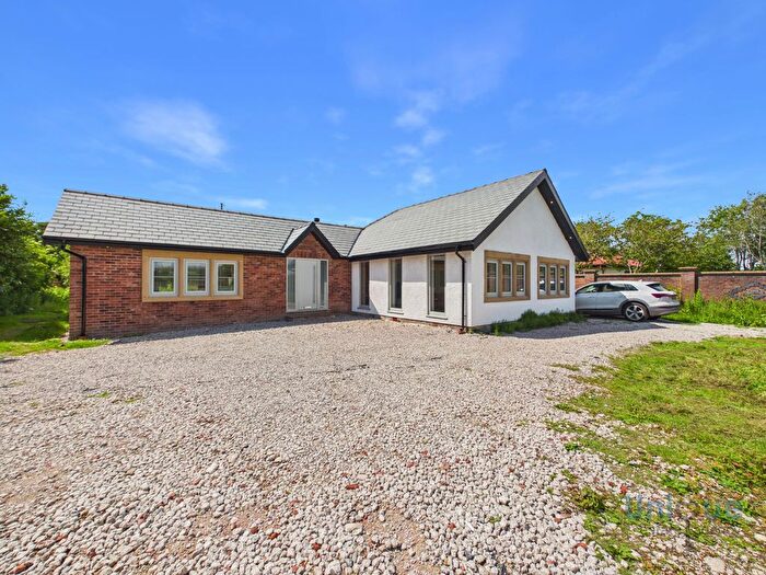 4 Bedroom Flat For Sale In Moss House Lane, Westby, PR4