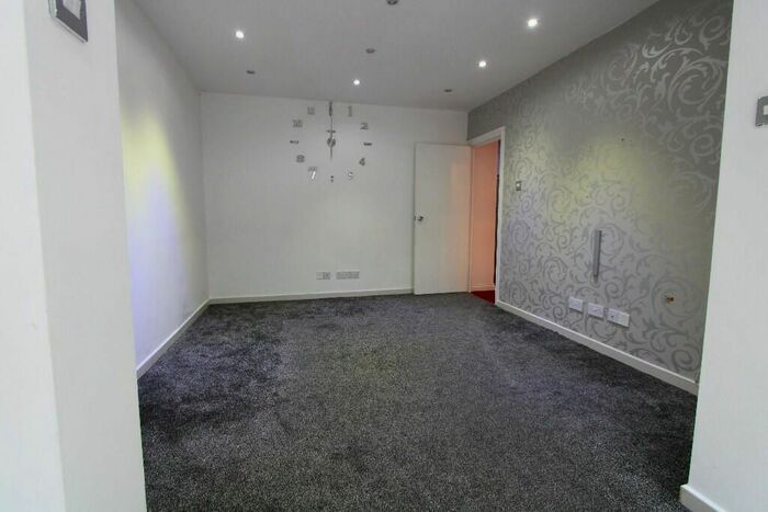 4 Bedroom Terraced House To Rent In Holne Chase, Morden, SM4