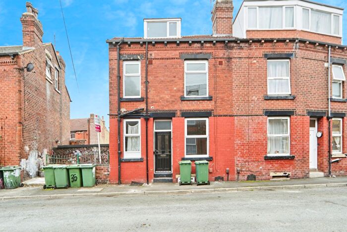 2 Bedroom Terraced House For Sale In Arley Terrace, Leeds, LS12