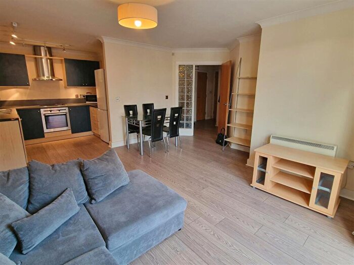 1 Bedroom Apartment To Rent In Friday Bridge, Berkley Street, Birmingham, B1