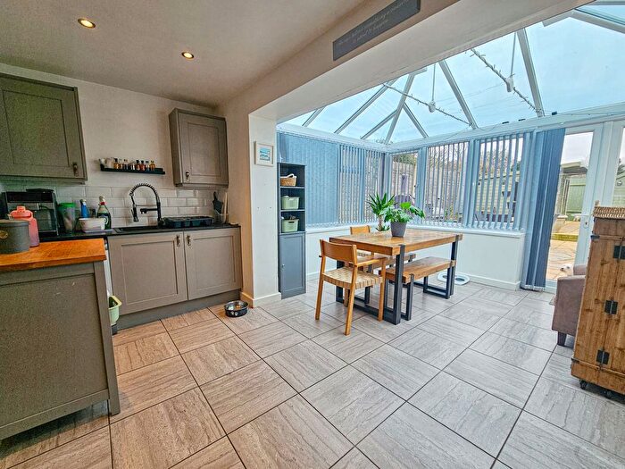 3 Bedroom End Of Terrace House For Sale In Donnington Avenue, Coventry, CV6
