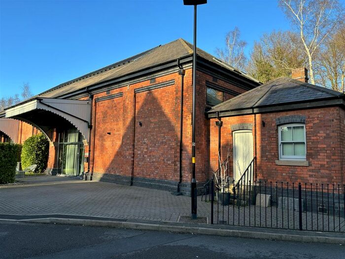 4 Bedroom Cottage To Rent In Off Thomas De Beauchamp Lane, Sutton Coldfield, B73