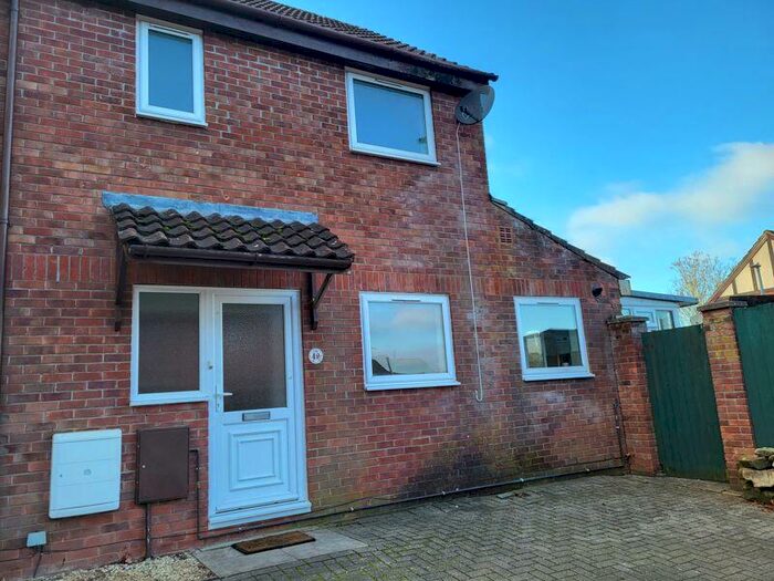 2 Bedroom Semi-Detached House To Rent In Wyefield Court, Monmouth, NP25