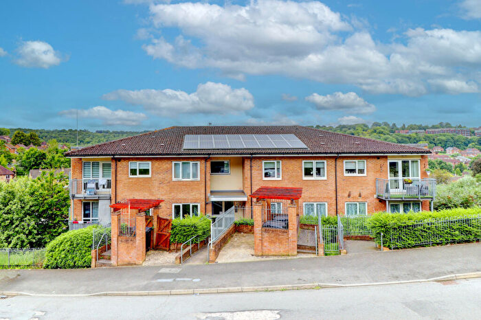 1 Bedroom Apartment For Sale In St. Hughs Avenue, High Wycombe, Buckinghamshire, HP13