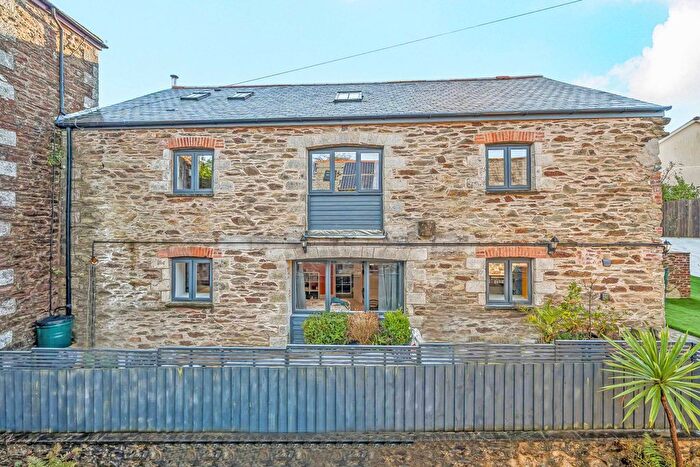 5 Bedroom Semi Detached House For Sale In Grampound Road, Truro, Cornwall, TR2