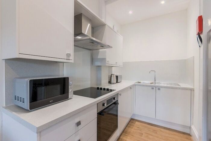 2 Bedroom Flat To Rent In Finlay Drive, Dennistoun, Glasgow, G31