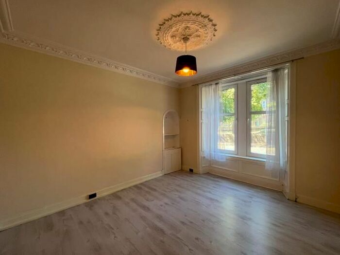 2 Bedroom Flat To Rent In Pitkerro Road, Dundee, DD4