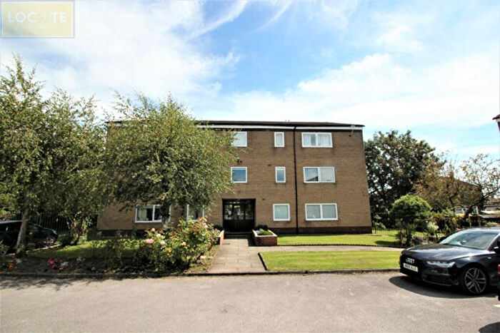 2 Bedroom Flat For Sale In Harcourt Close, Urmston, M41