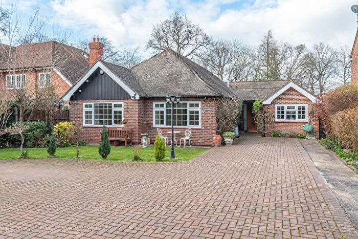 5 Bedroom Detached Bungalow To Rent In West Byfleet, Surrey, KT14