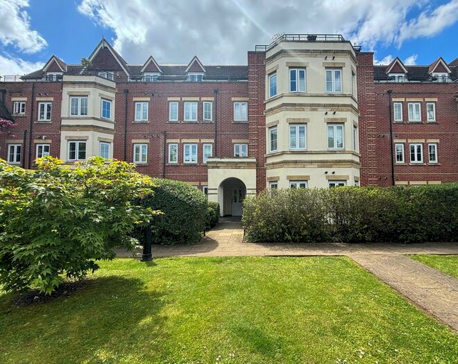2 Bedroom Flat To Rent In The Cloisters, London Road, Guildford, Surrey, GU1