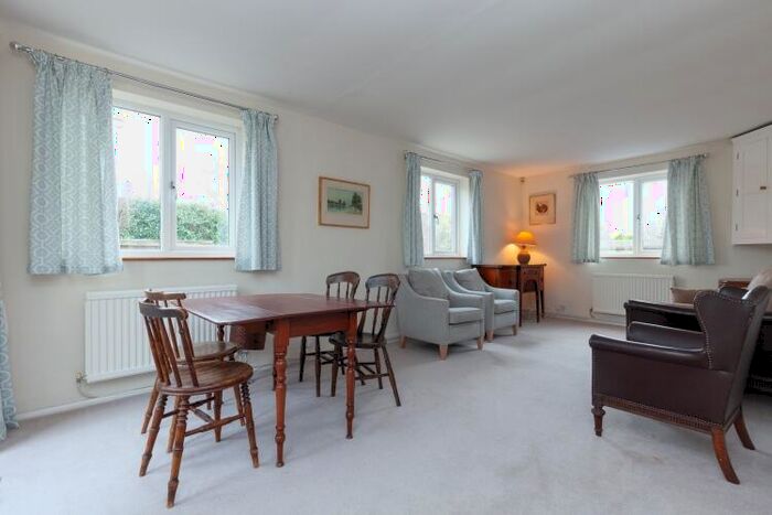 2 Bedroom Cottage To Rent In Tree Lane, Iffley, OX4