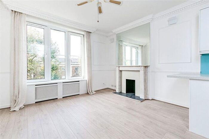 1 Bedroom Flat To Rent In Russell Road, Holland Park, W14