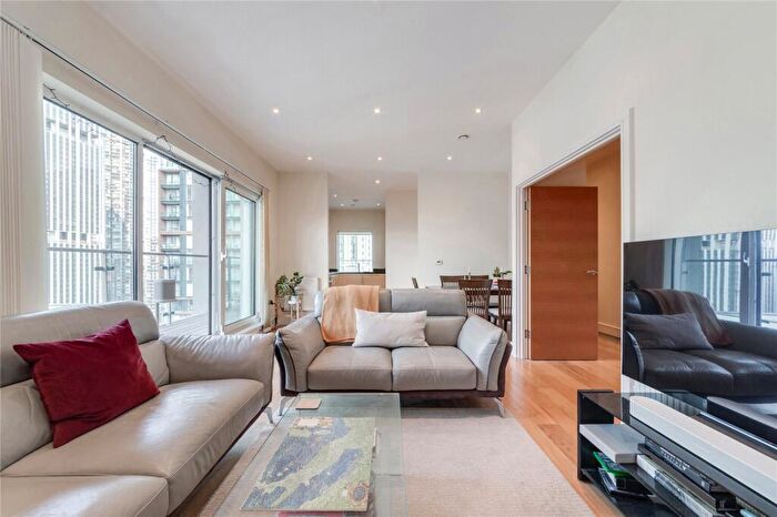 3 Bedroom Flat To Rent In Indescon Square, Millwall, E14