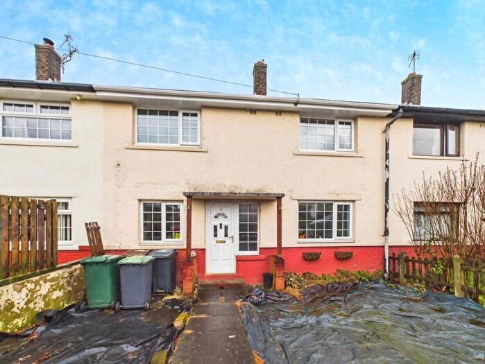 3 Bedroom Terraced House For Sale In Airedale Avenue, Bingley, BD16